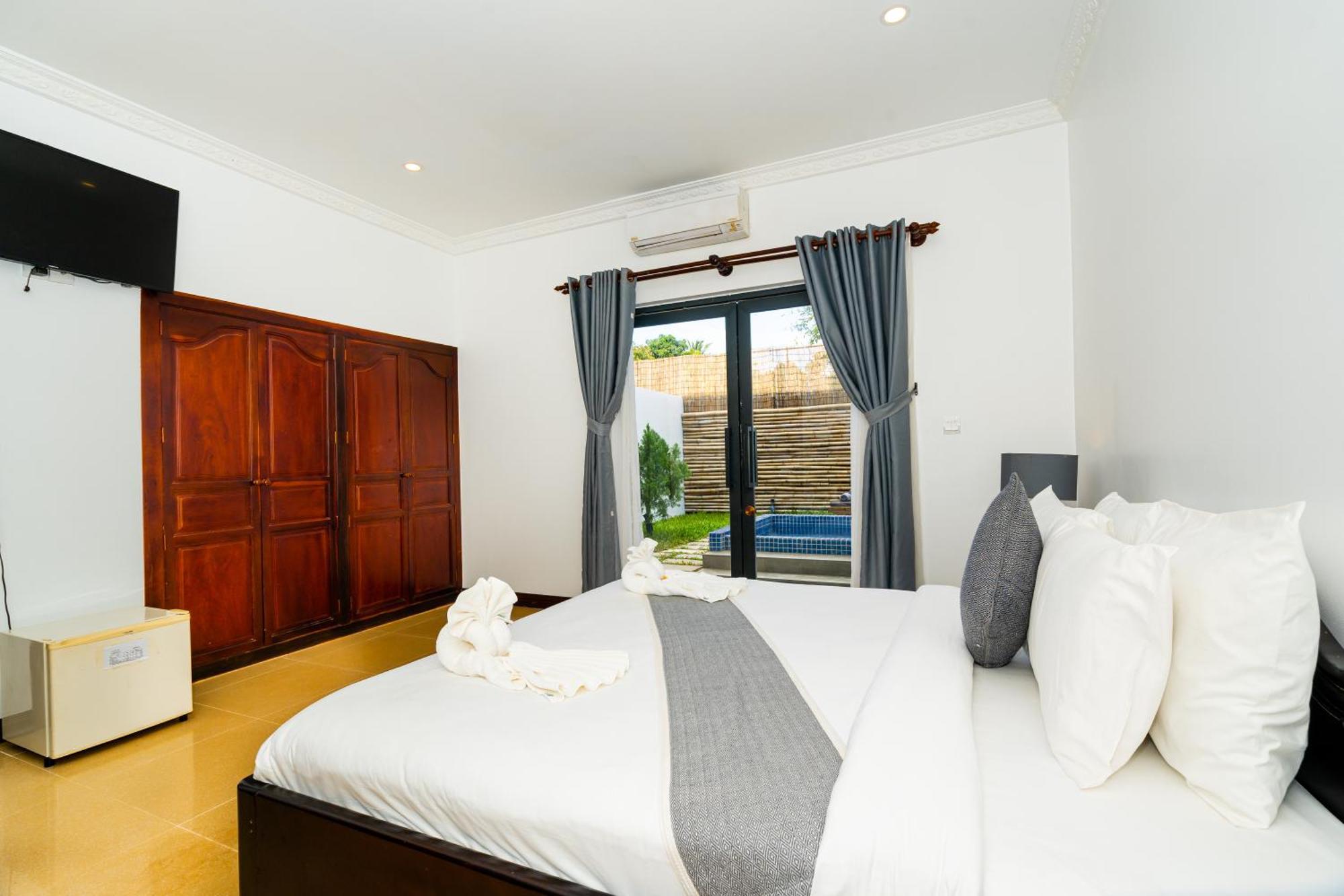 Junior Suite with Private Pool