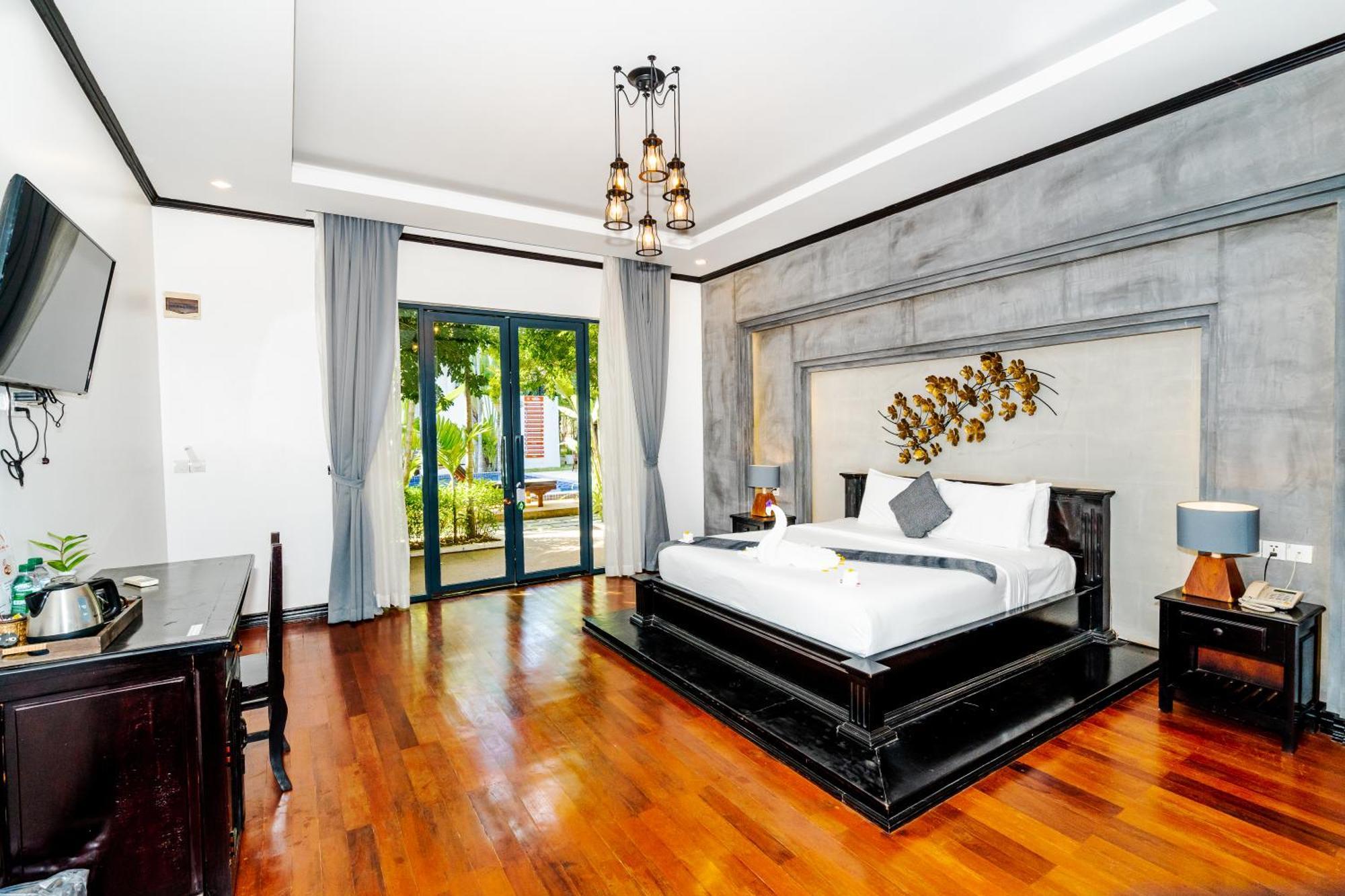 King Suite